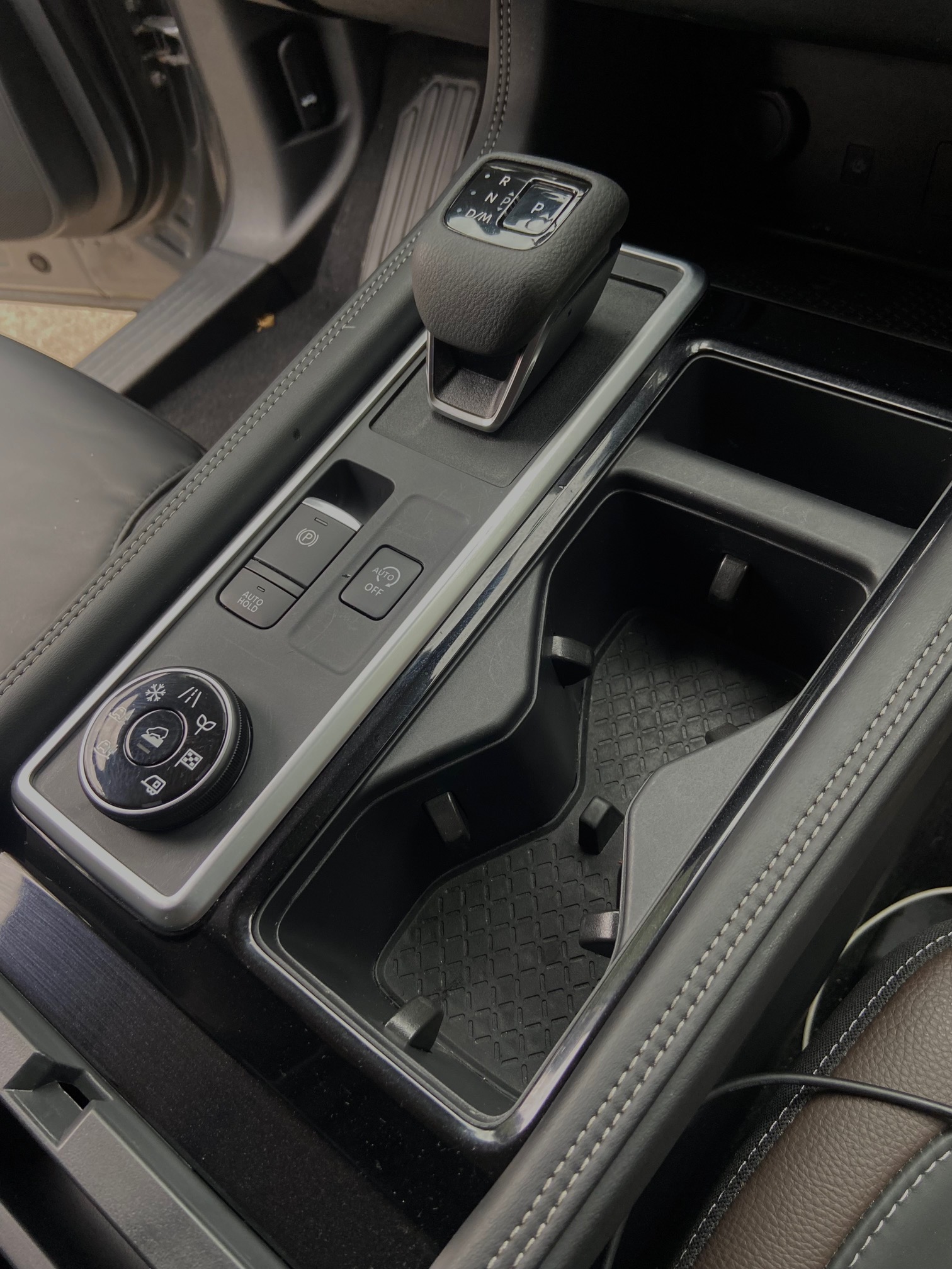 Clean Nissan center console after detailing